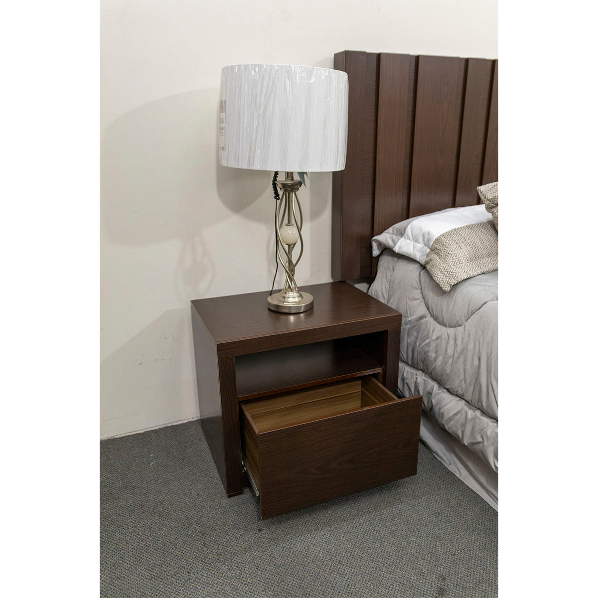 Recamara Matrimonial / Queen Size Bay Nogal 3 Piezas 